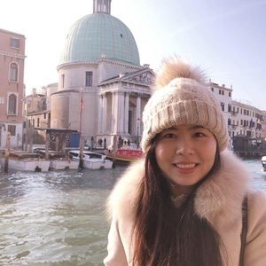 Meet your Posher, Sharon